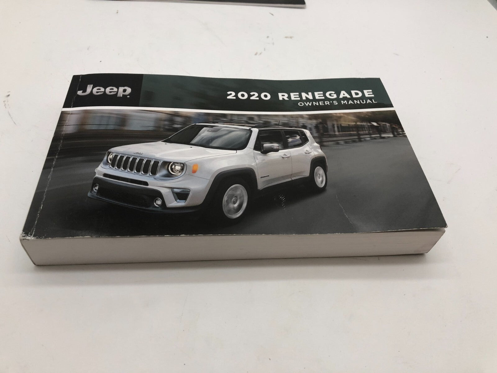 2020 Jeep Renegade Owners Manual Set OEM C01B53025