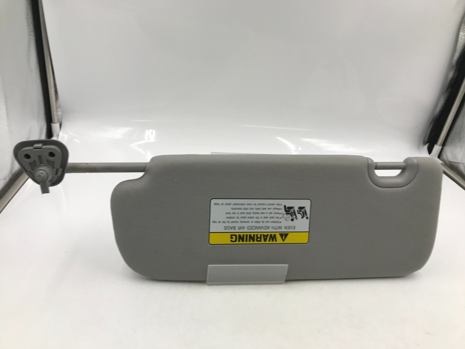 2013-2019 Hyundai Santa Fe Passenger Sun Visor Illuminated OEM C03B64001