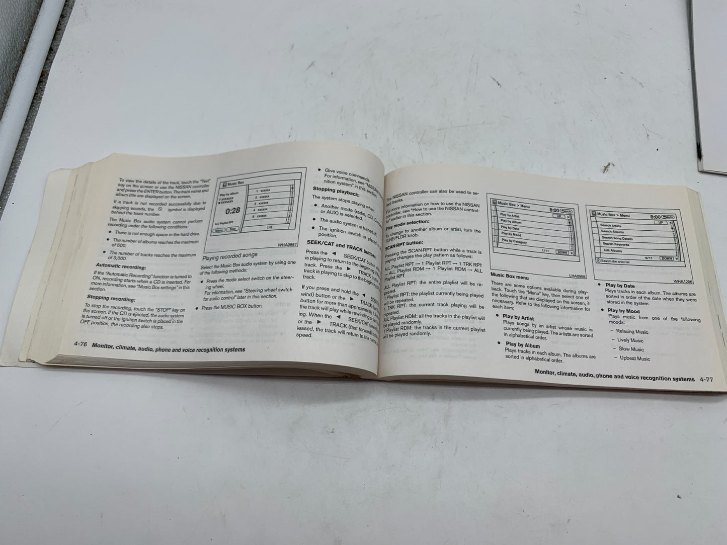 2011 Nissan Pathfinder Owners Manual Set with Case OEM B03B51009