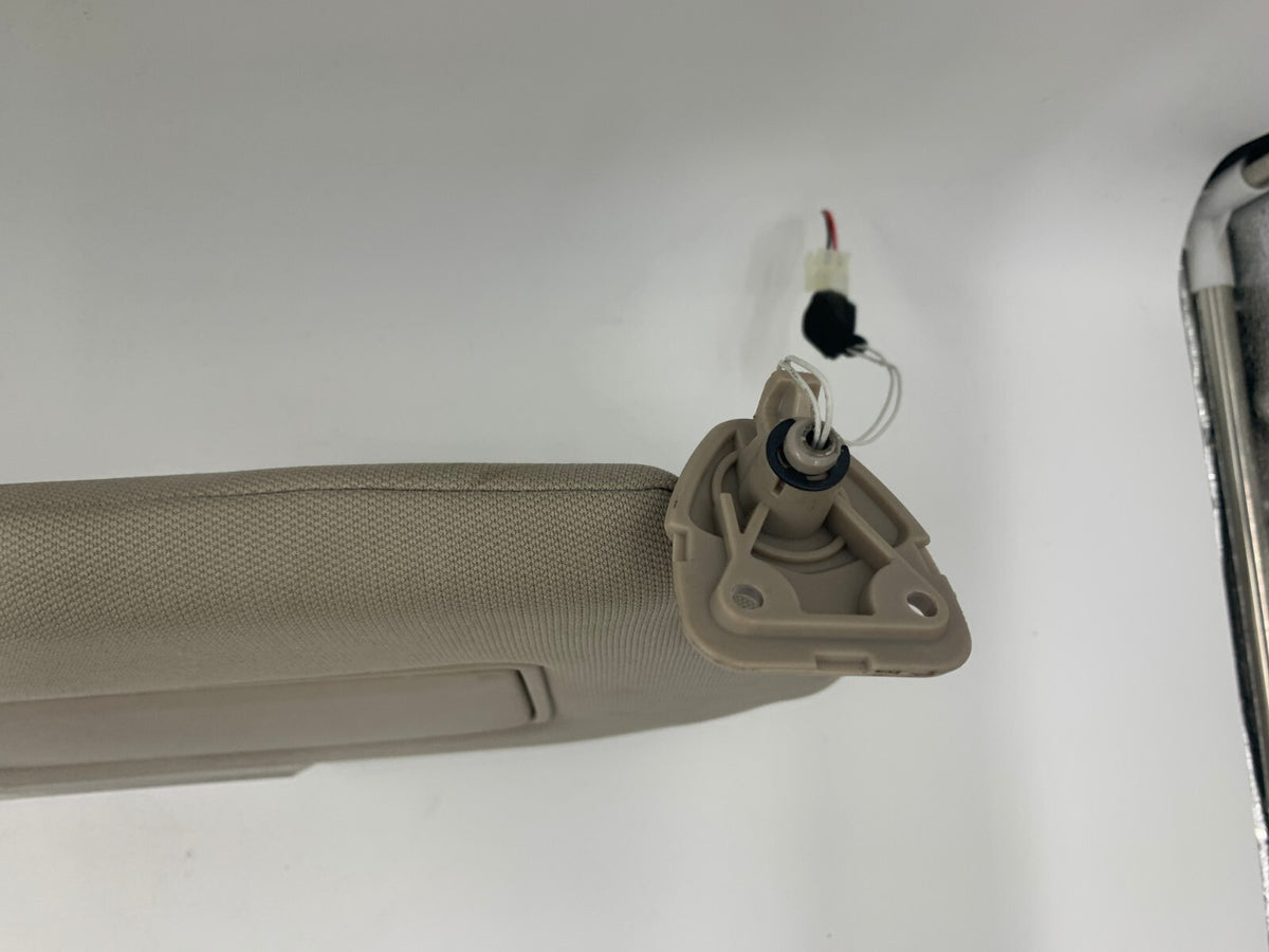 2013-2018 Nissan Pathfinder Passenger Sun Visor Illumination Gray OEM A04B18052