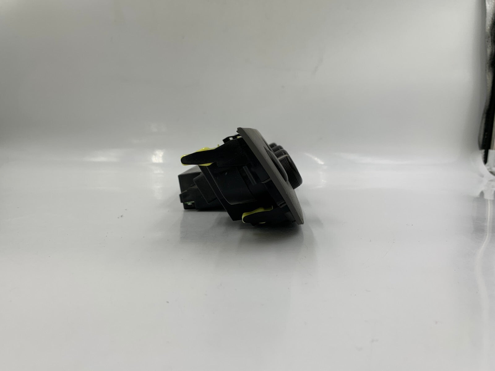 2002-2006 Toyota Camry AC Heater Climate Control Unit OEM C04B64003