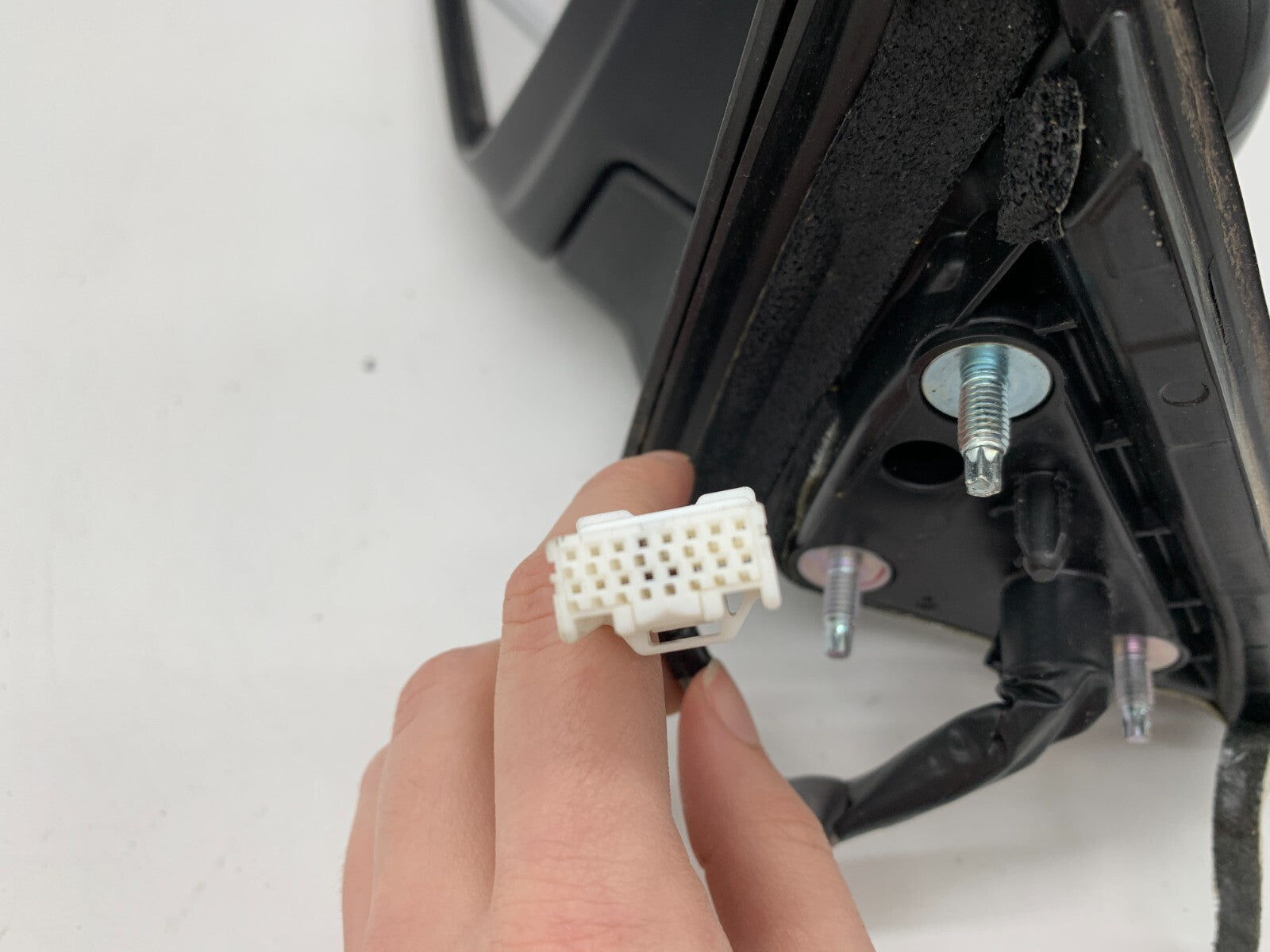 2017-2020 Nissan Rogue Driver Left Side View Power Door Mirror Black D03B66001