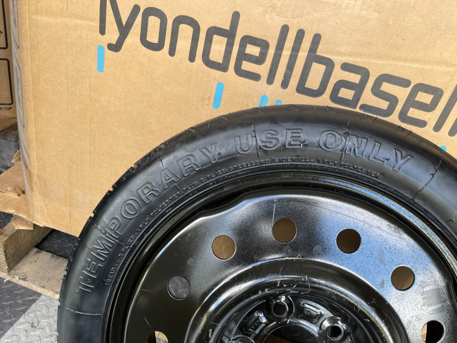 2000-2003 Cadillac Deville 16" Emergency Spare Tire Compact with Jack T125/70R16