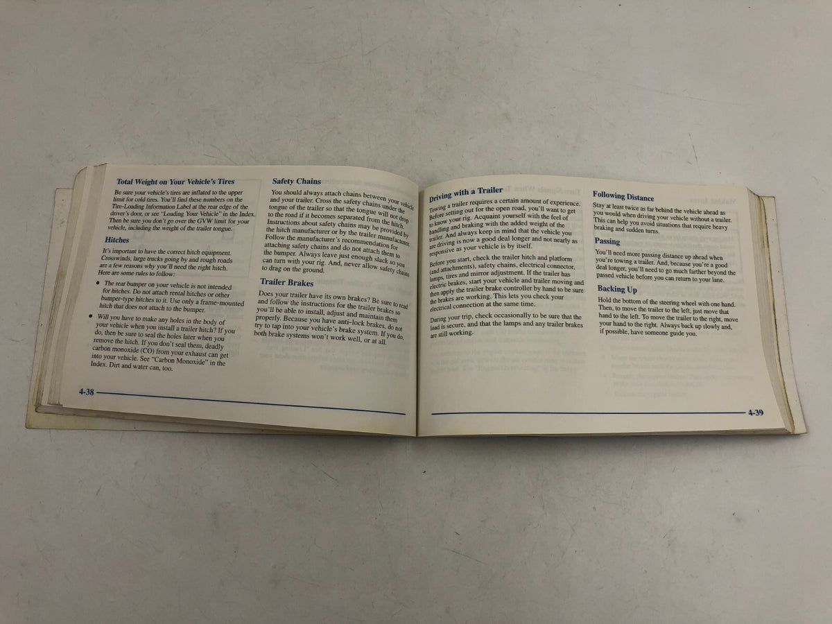 2002 Chevrolet Cavalier Owners Manual OEM D03B52023