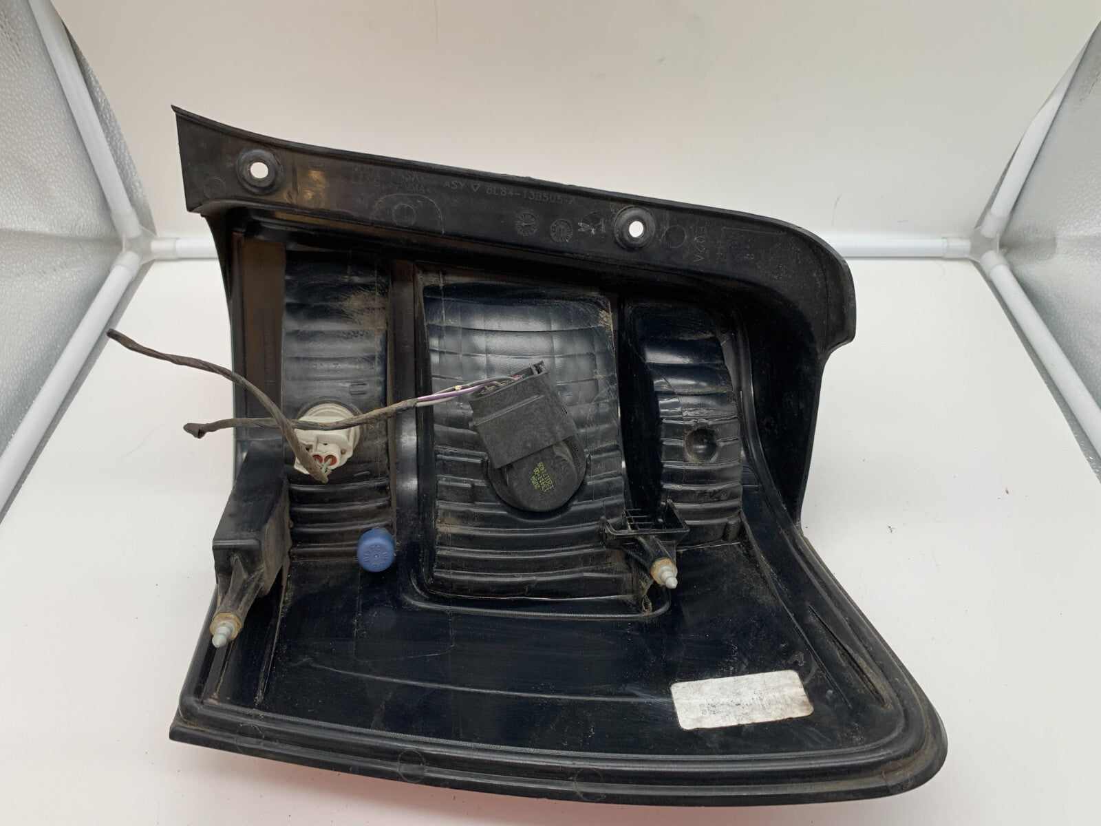 2008-2012 Ford Escape Driver Side Tail light Taillight OEM D03B68002