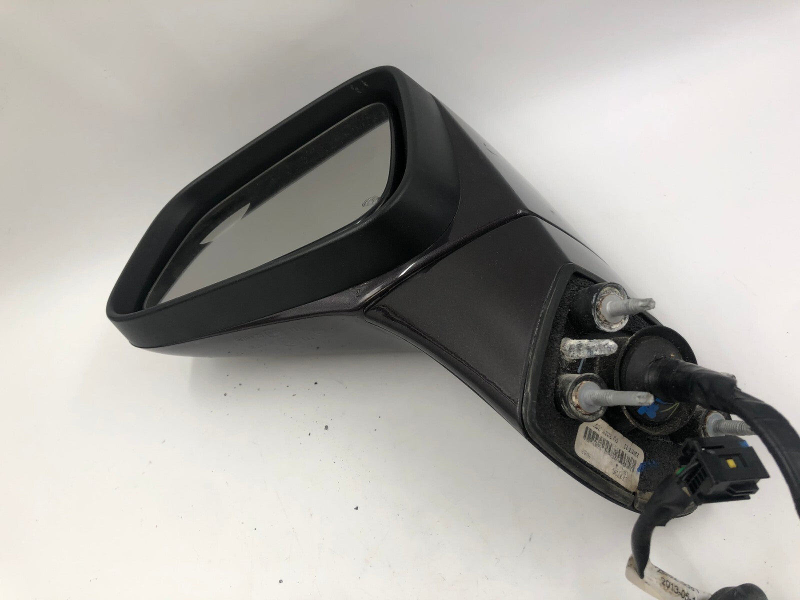 2013-2014 Chevrolet Trax Driver Side View Power Door Mirror Gray OEM C03B68010