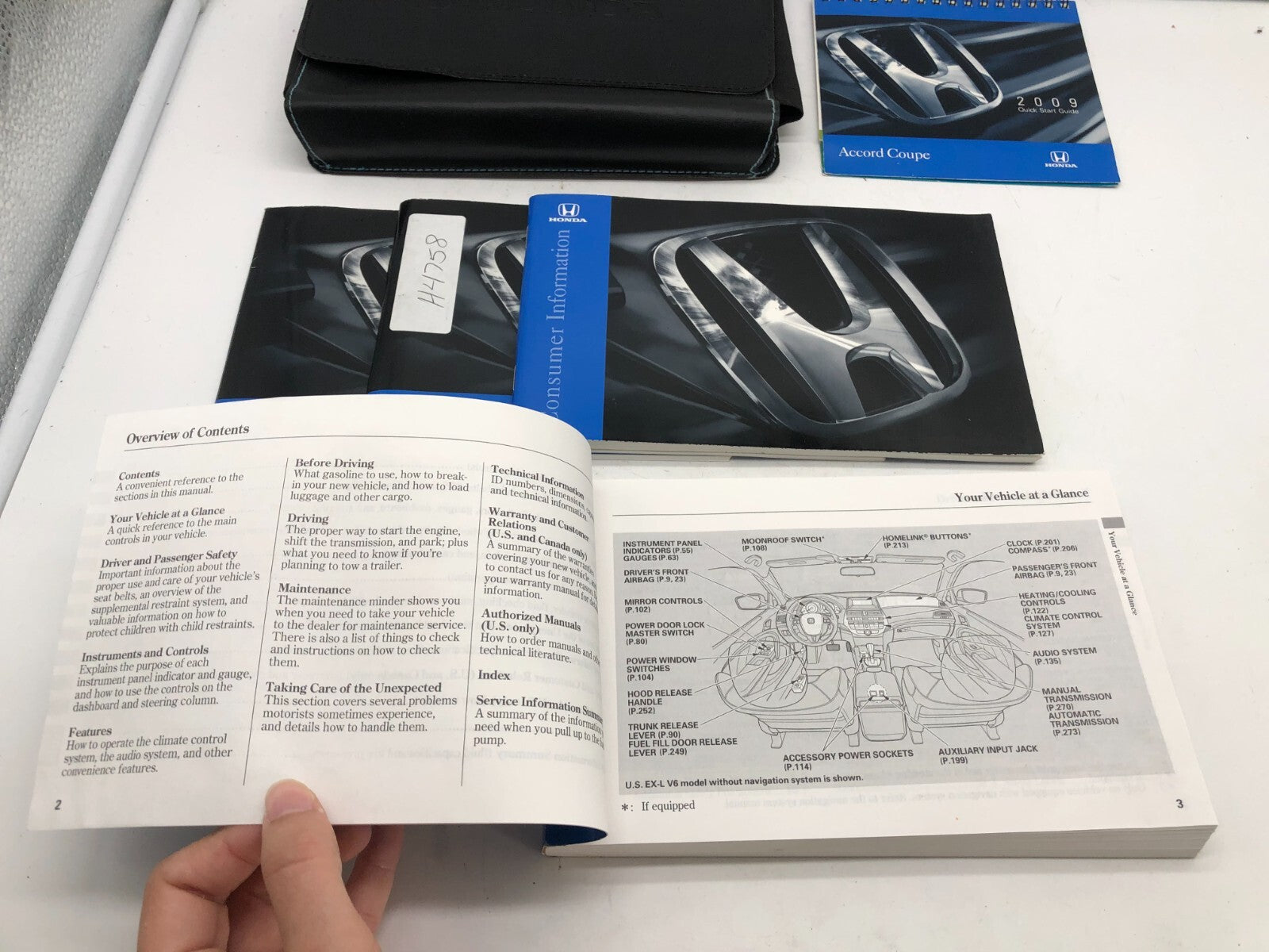 2009 Honda Accord Coupe Owners Manual Set with Case OEM A01B37032