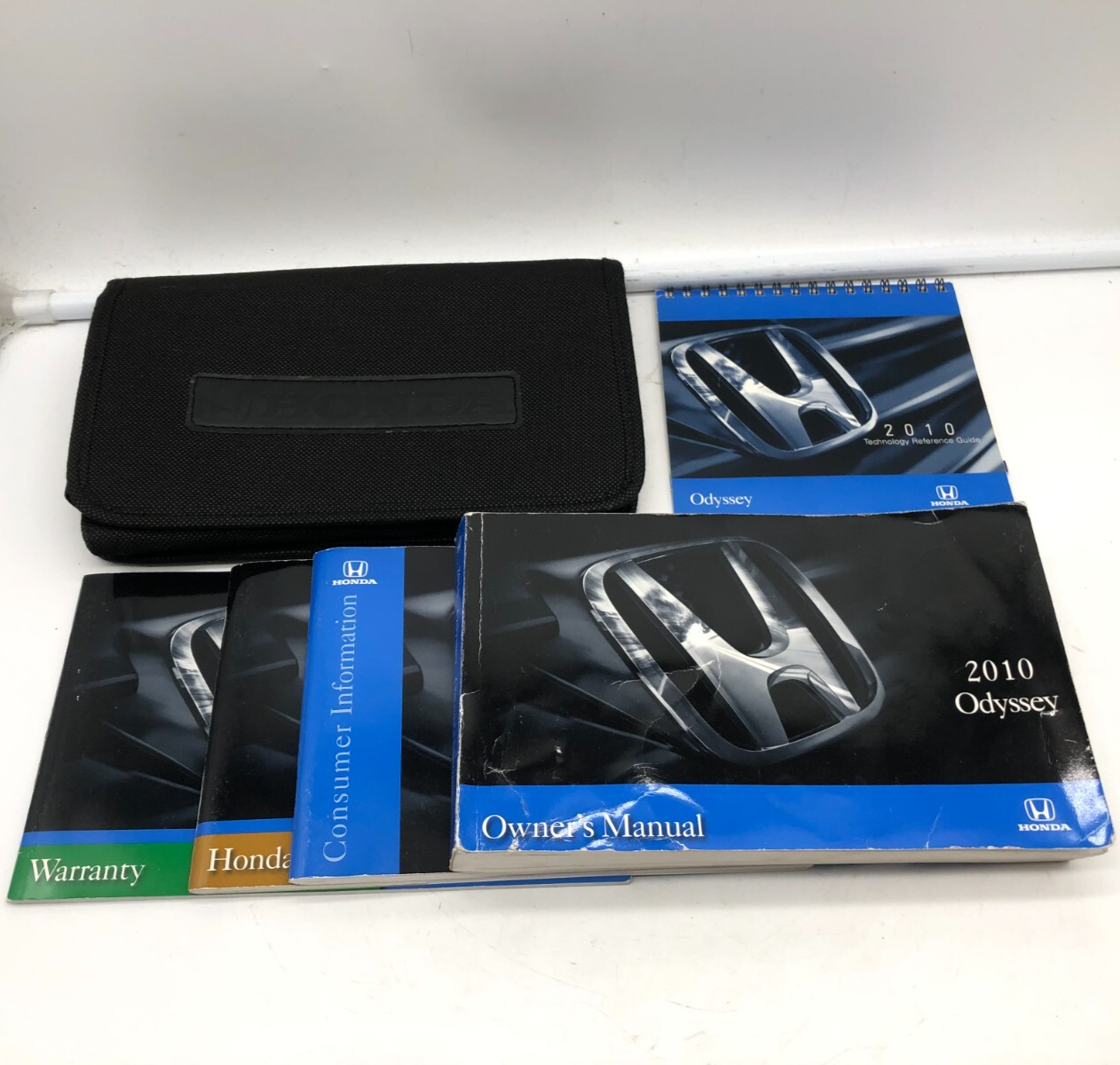 2010 Honda Odyssey Owners Manual Set with Case OEM A02B05009