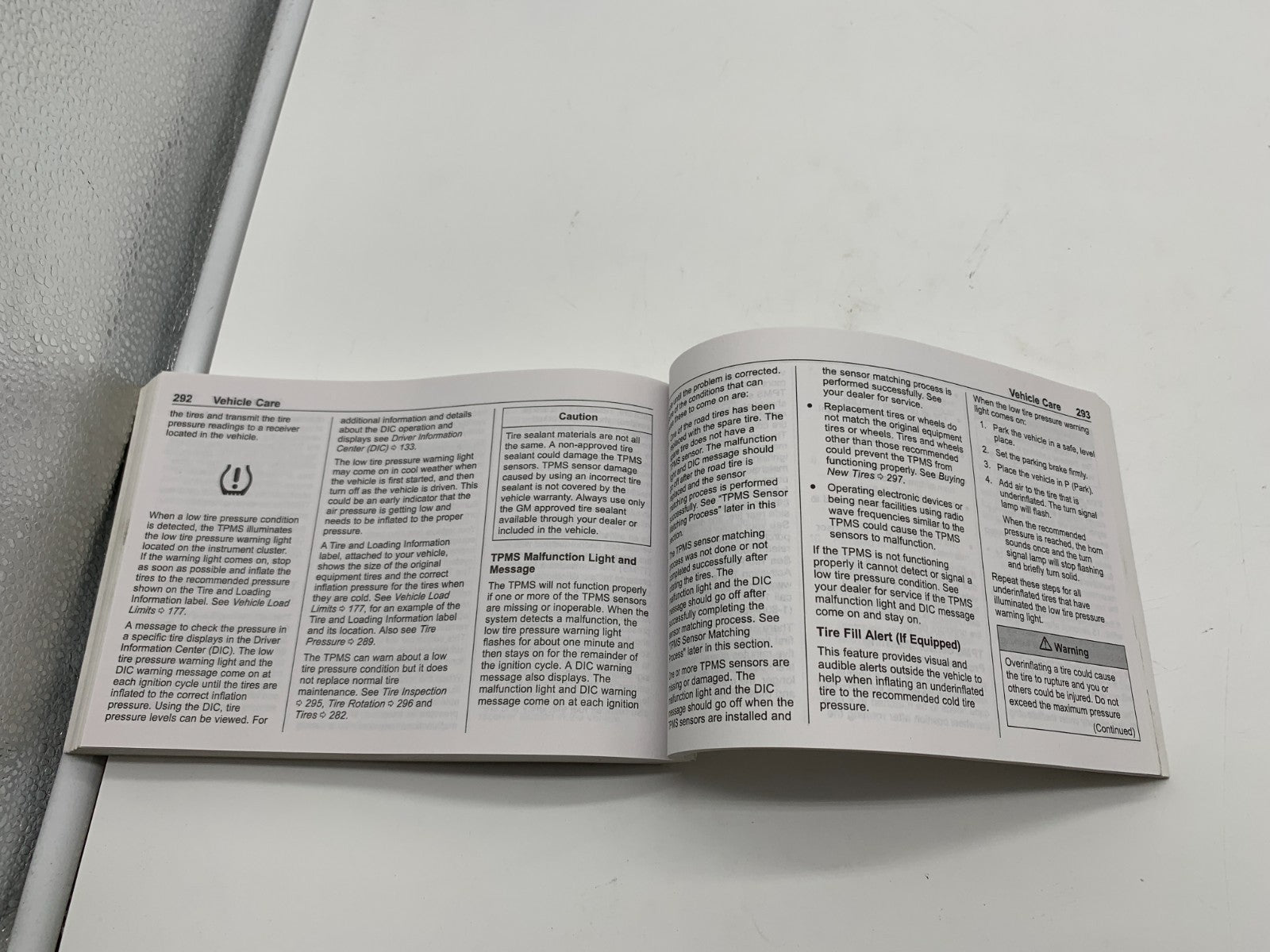 2020 Chevrolet Traverse Owners Manual Set OEM