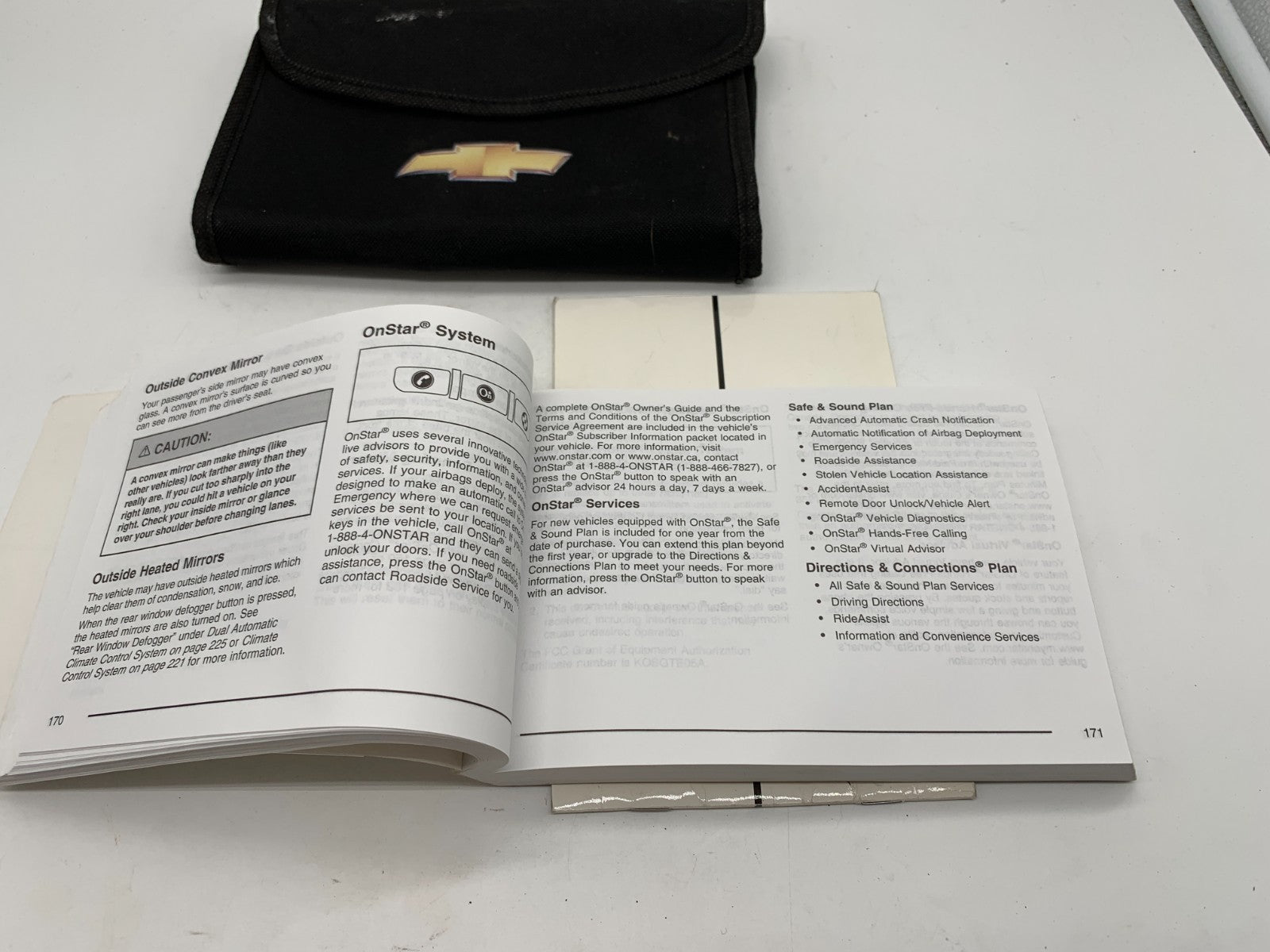 2007 Chevrolet Tahoe Suburban Owners Manual Set with Case OEM