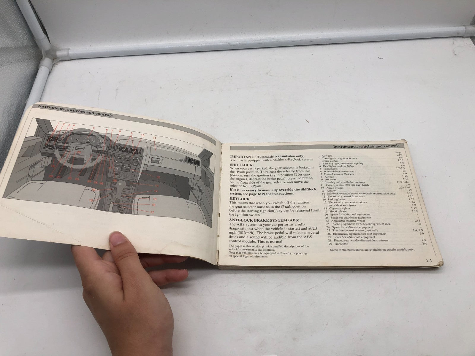 1994 Volvo 850 Owners Manual OEM A01B04009