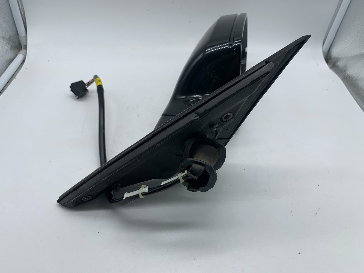 2010-2016 Audi A4 Sedan Passenger Side View Power Door Mirror Black E02B18004