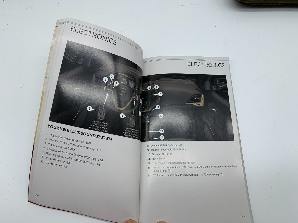 2014 Jeep Cherokee Owners Manual Set with Case OEM B02B16001