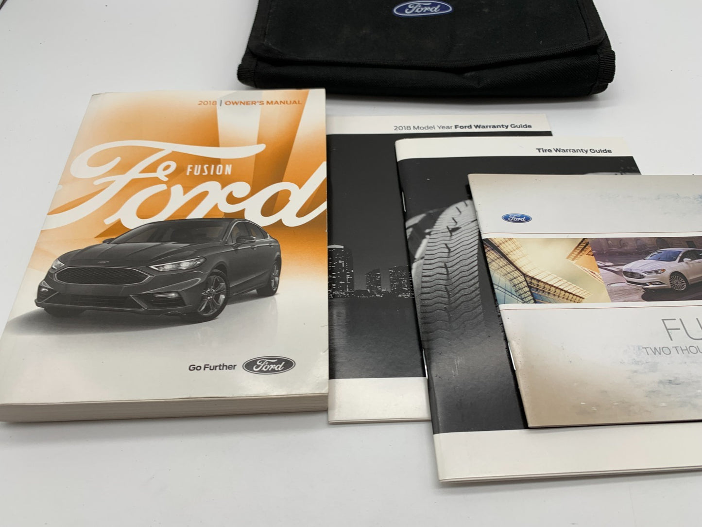 2018 Ford Fusion Owners Manual Set with Case OEM A01B44012