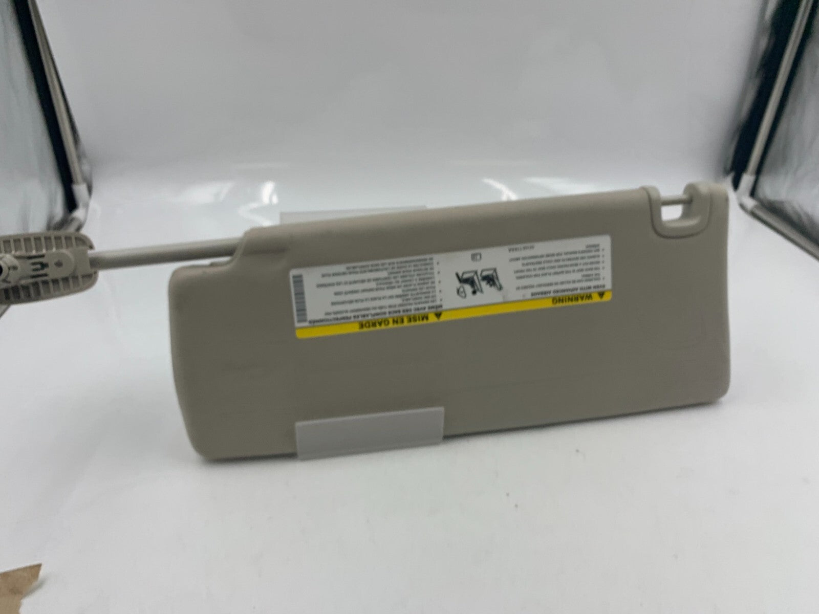 2017-2021 Jeep Compass Passenger Sun Visor Illuminated OEM D03B19009