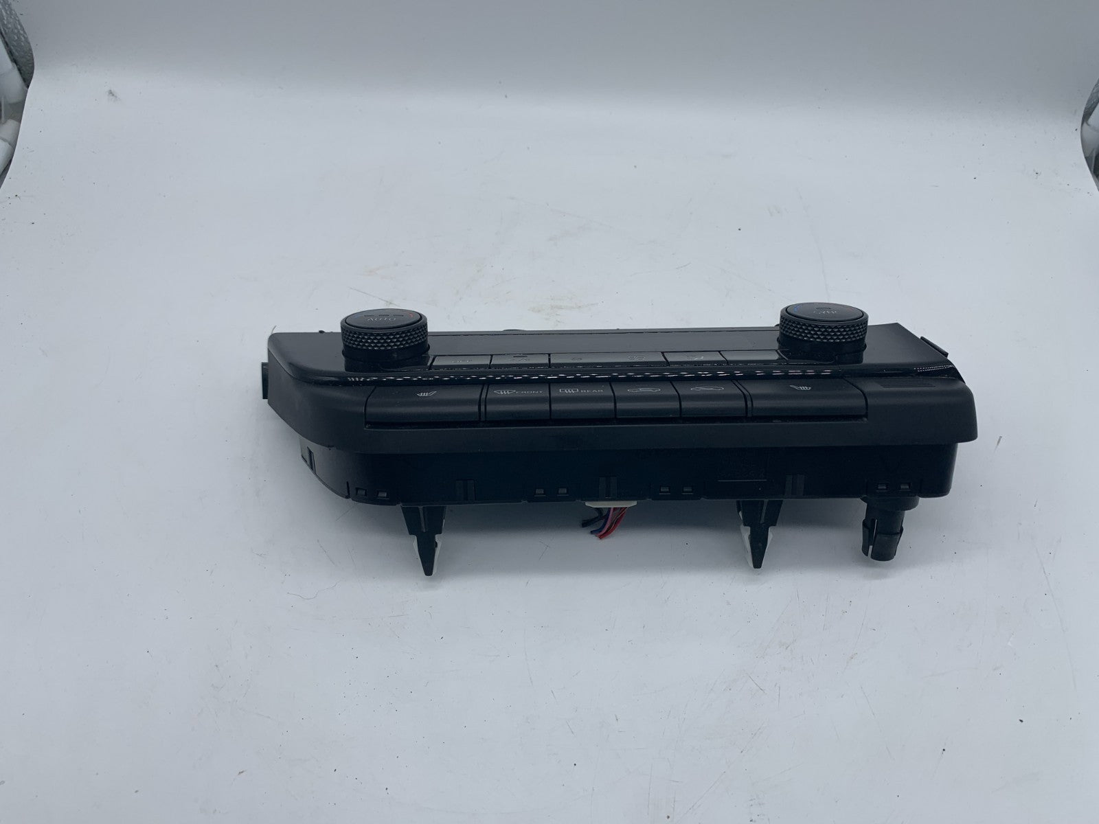 2021-2022 Hyundai Elantra Climate Control AC Heater Unit OEM 97250AA410LM5
