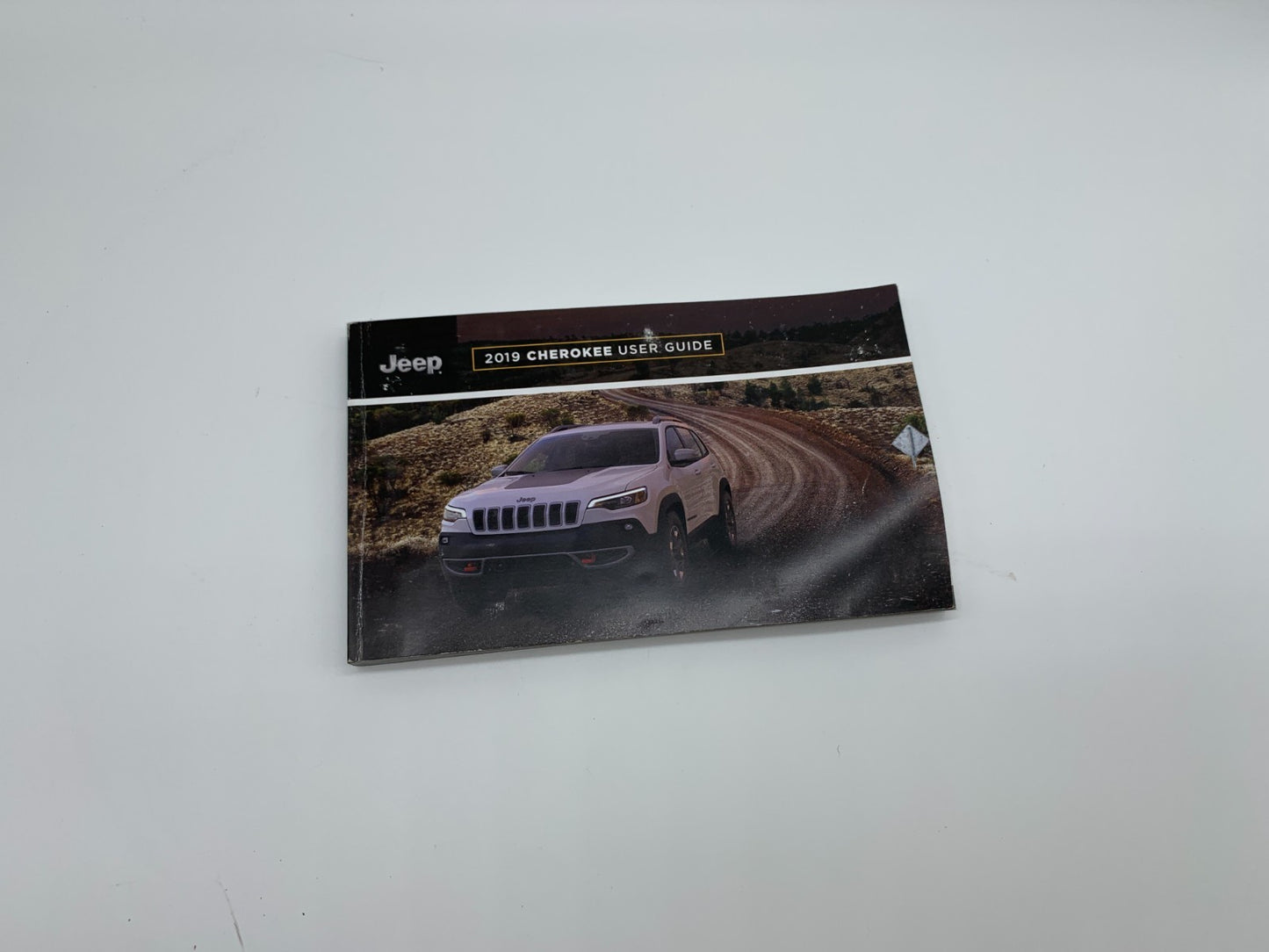 2019 Jeep Grand Cherokee Owners Manual OEM C03B54013