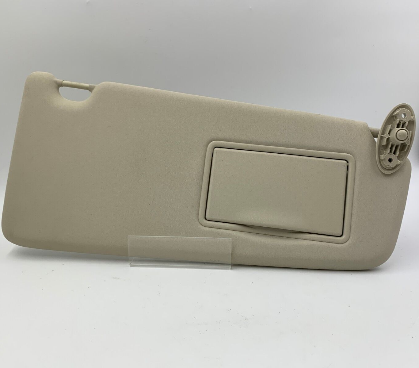 2013-2015 Land Rover LR2 Passenger Sun Visor Sunvisor Gray Illuminated C04B61009