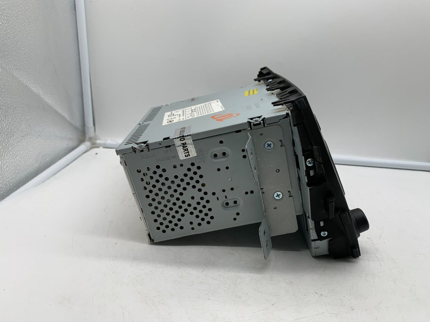 2013-2016 Hyundai Santa Fe AM FM Radio CD Player Receiver OEM A04B09003