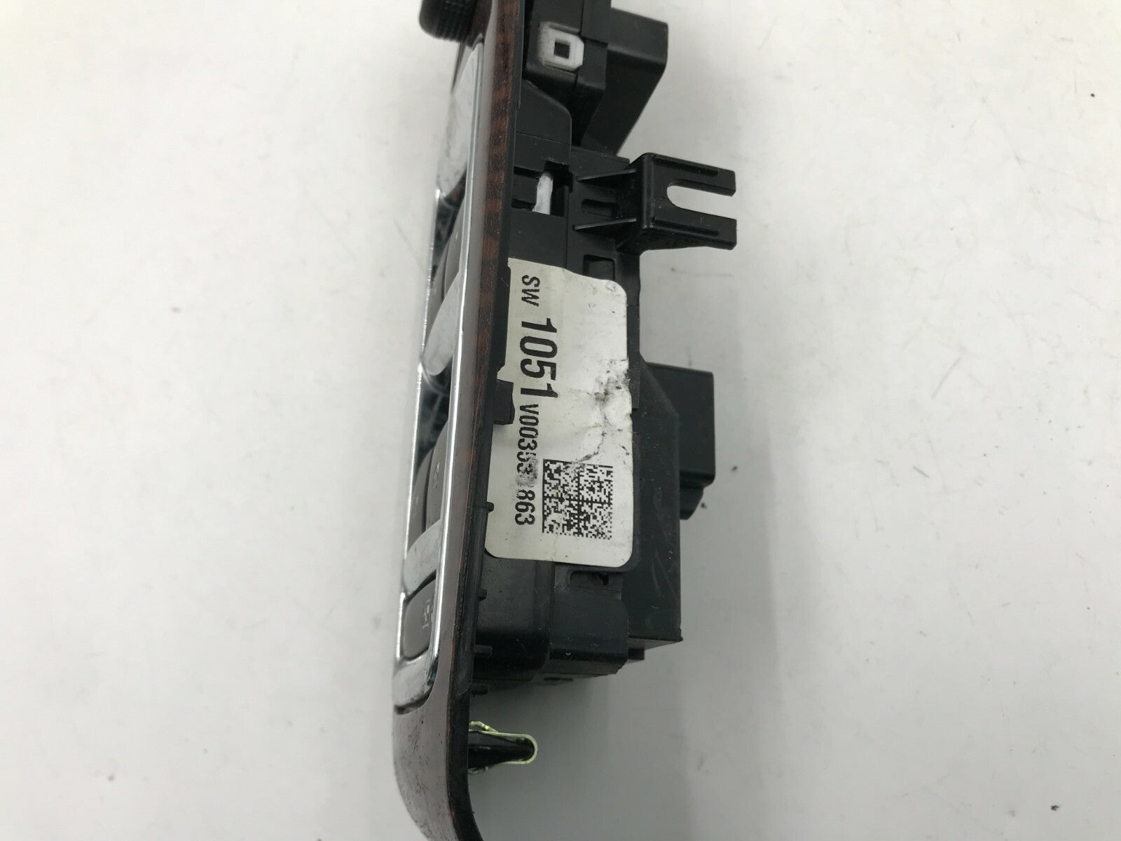 2013 Chevrolet Malibu Master Power Window Switch OEM C01B23008