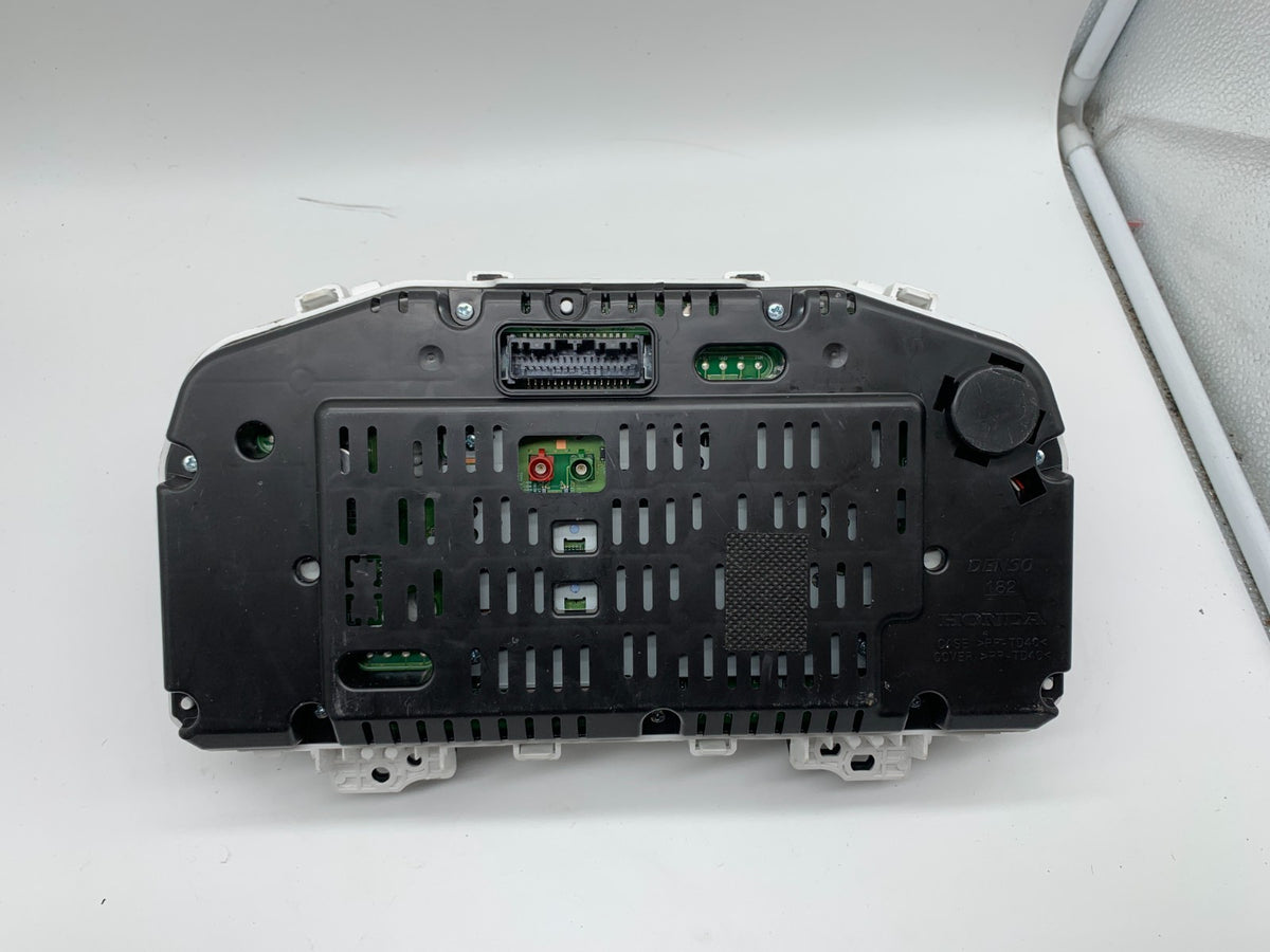 2019-2020 Honda Pilot Speedometer Instrument Cluster 57029 Miles OEM B03B49004