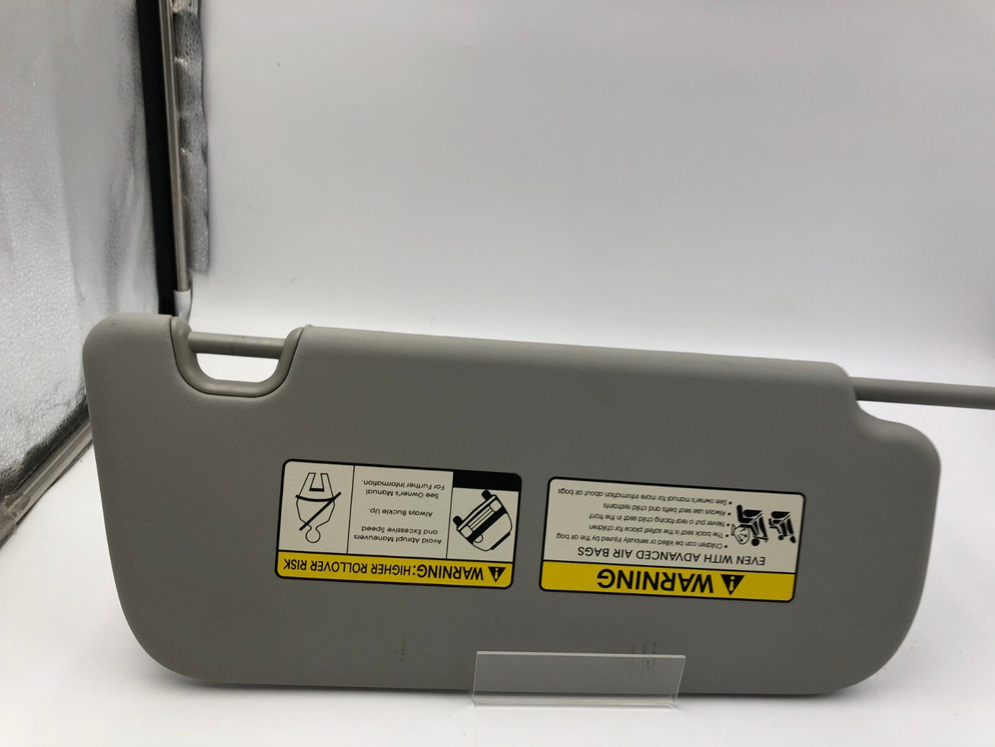 2014-2019 Kia Soul Driver Sun Visor Gray Illuminated OEM C03B23049