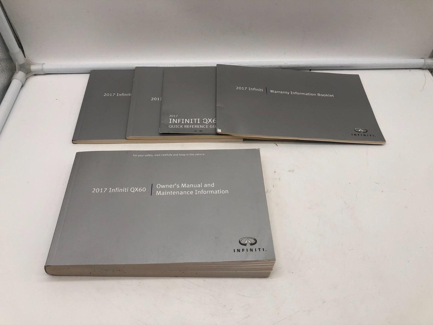 2017 Infiniti QX60 QX 60 Owners Manual Set OEM A03B29008