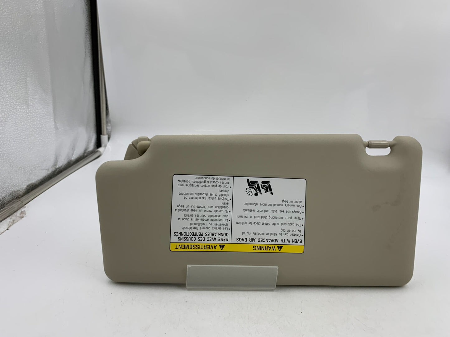 2008-2010 Nissan Rogue Passenger Sun Visor Sunvisor Gray OEM A01B29064