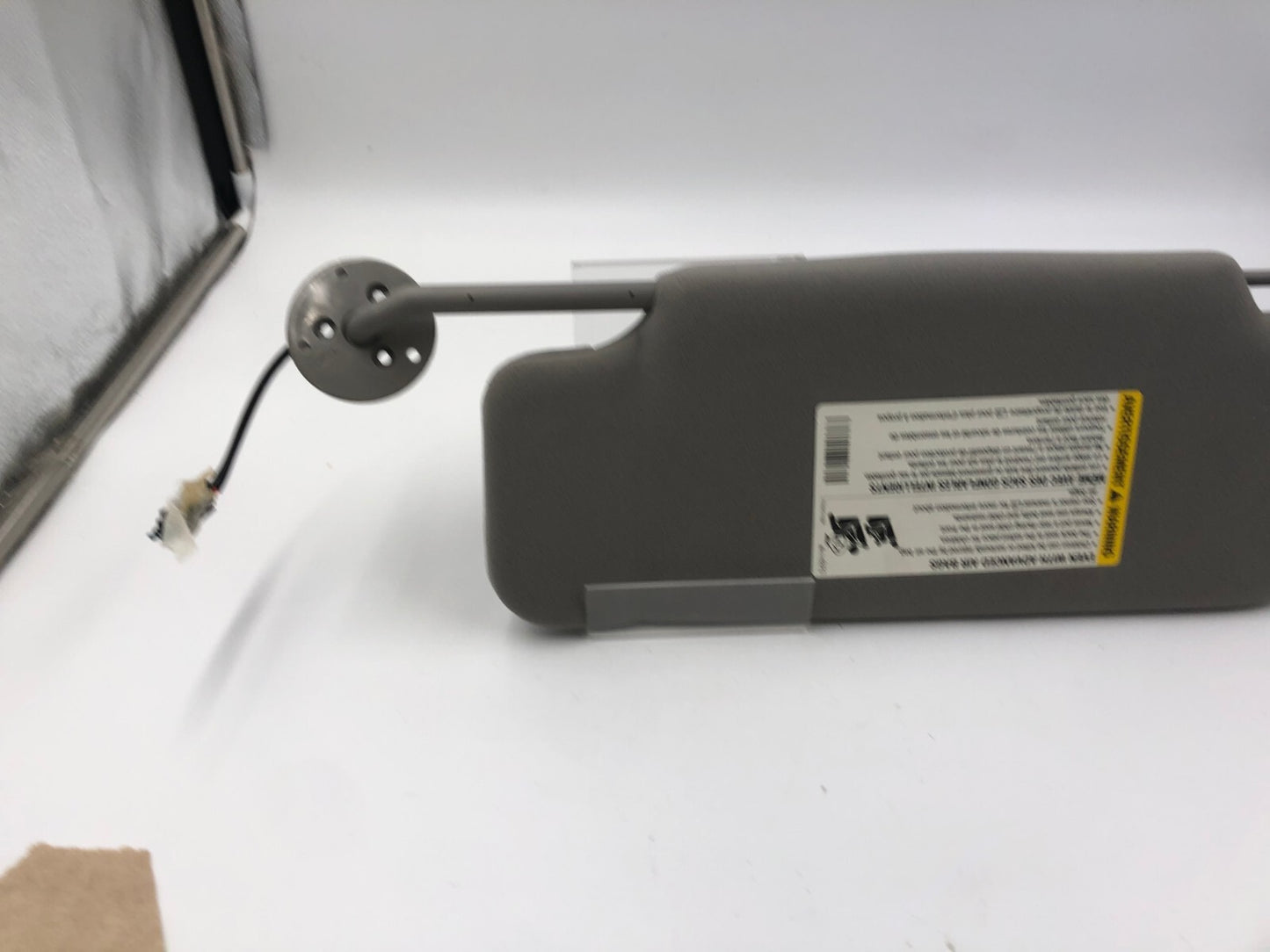 2005-2007 Cadillac STS Passenger Sun Visor Gray Illuminated OEM B04B16033