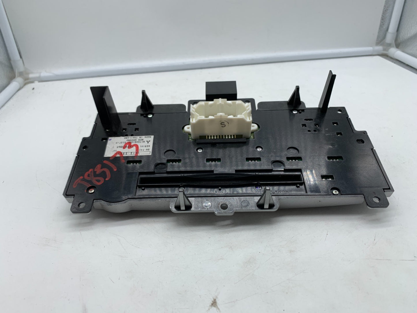 2009 Mitsubishi Eclipse Radio Receiver Faceplate Control Panel OEM A04B02015