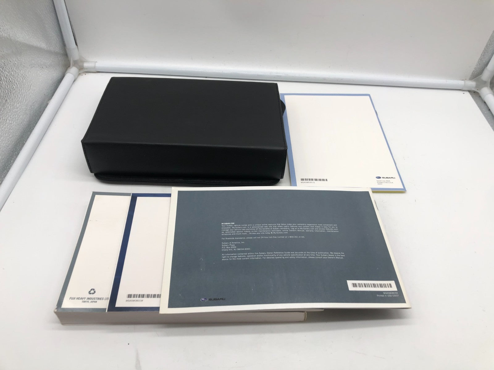 2008 Subaru Legacy Owners Manual Set with Case OEM B04B32089