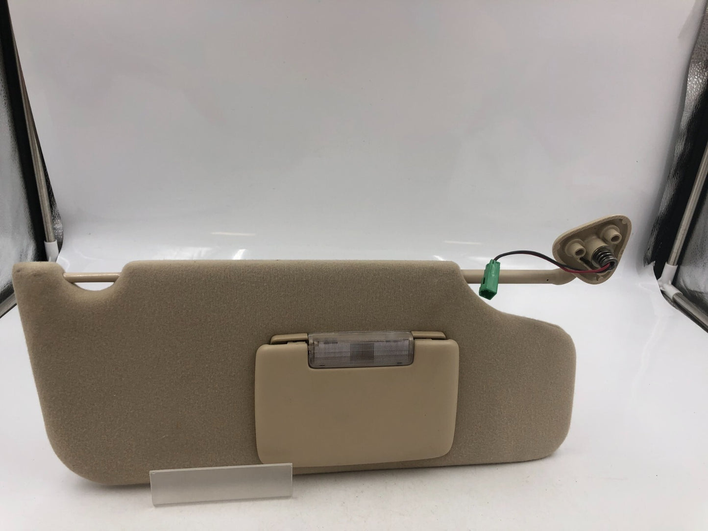 2008-2009 Ford Taurus Passenger Sun Visor Sunvisor Tan Illuminated OEM E01B18033