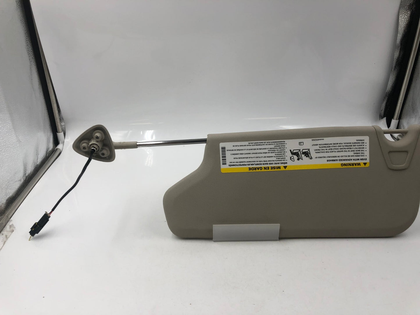 2011-2020 Dodge Journey Passenger Sun Visor Sunvisor Ivory Illuminated B01B21003
