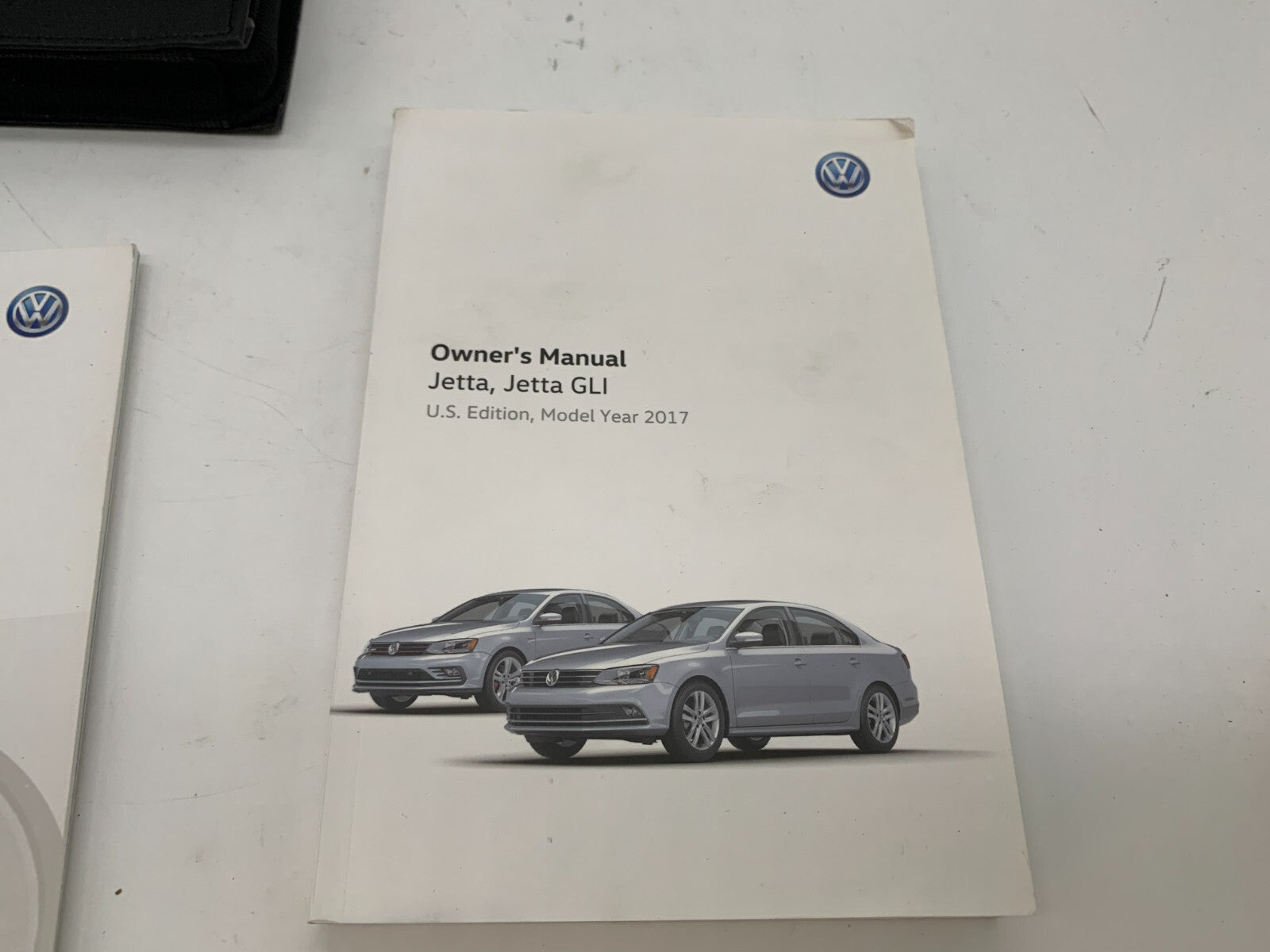 2016 Volkswagen Jetta Owners Manual Set with Case OEM A03B42008