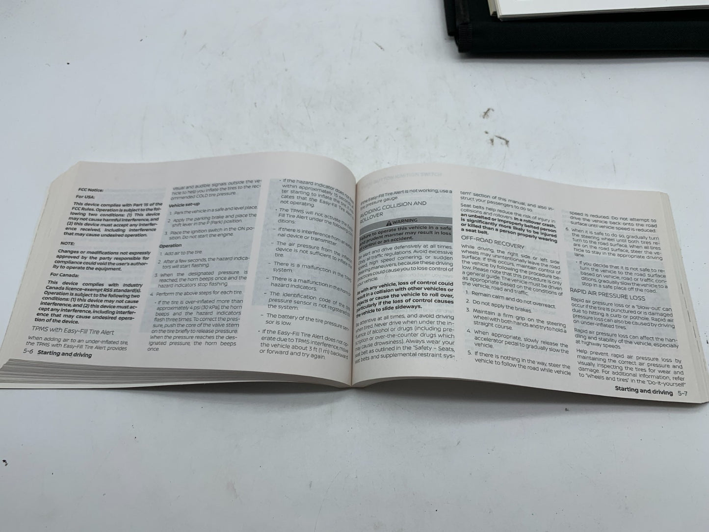 2018 Nissan Altima Sedan Owners Manual Set With Case OEM A04B05014