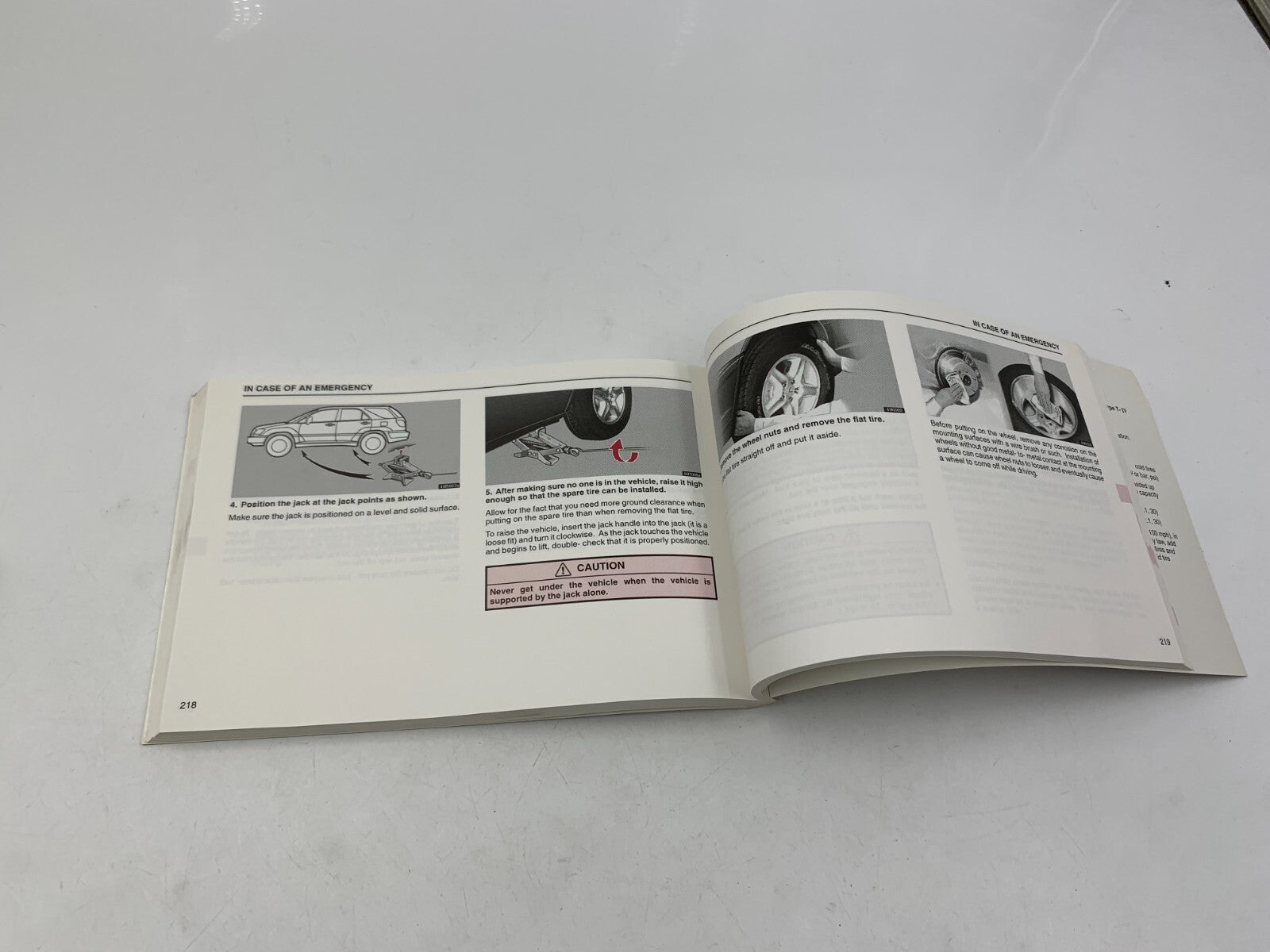 2000 Lexus ES300 Owners Manual Set with Case OEM D04B24043