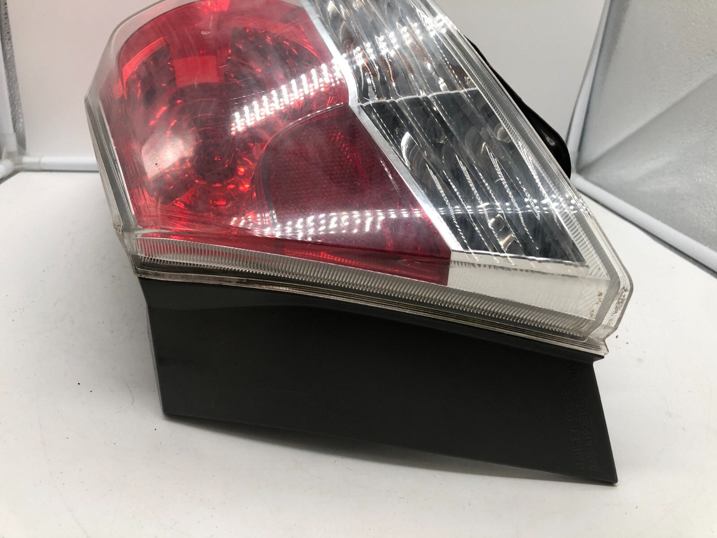 2008-2012 Honda Accord Sedan Passenger Side Tail Light Taillight OEM C03B08040