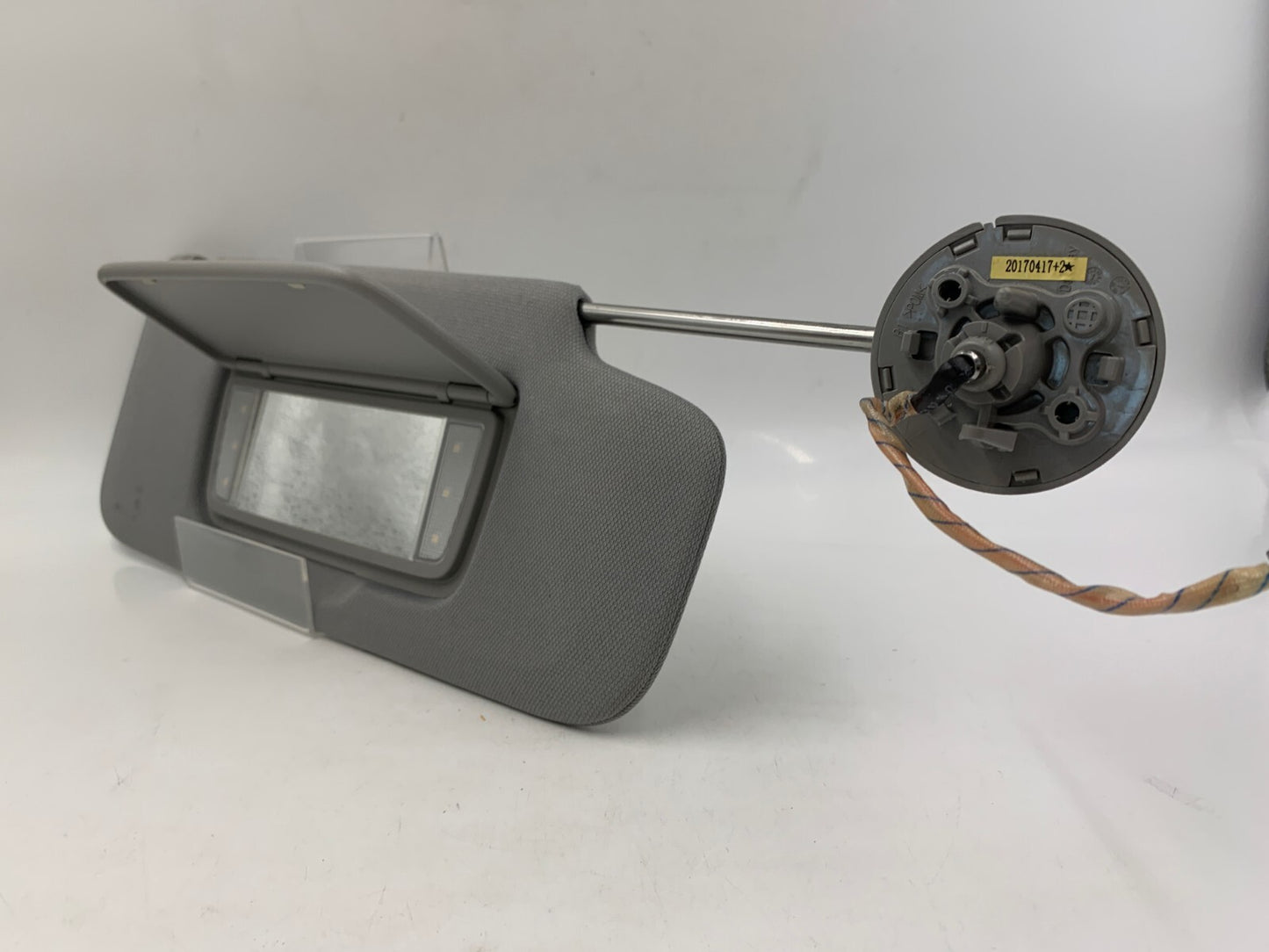 2018-2023 GMC Terrain Passenger Sun Visor Gray Illuminated A01B08036