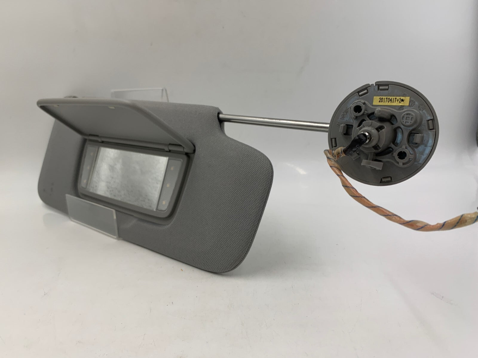 2018-2023 GMC Terrain Passenger Sun Visor Gray Illuminated A01B08036