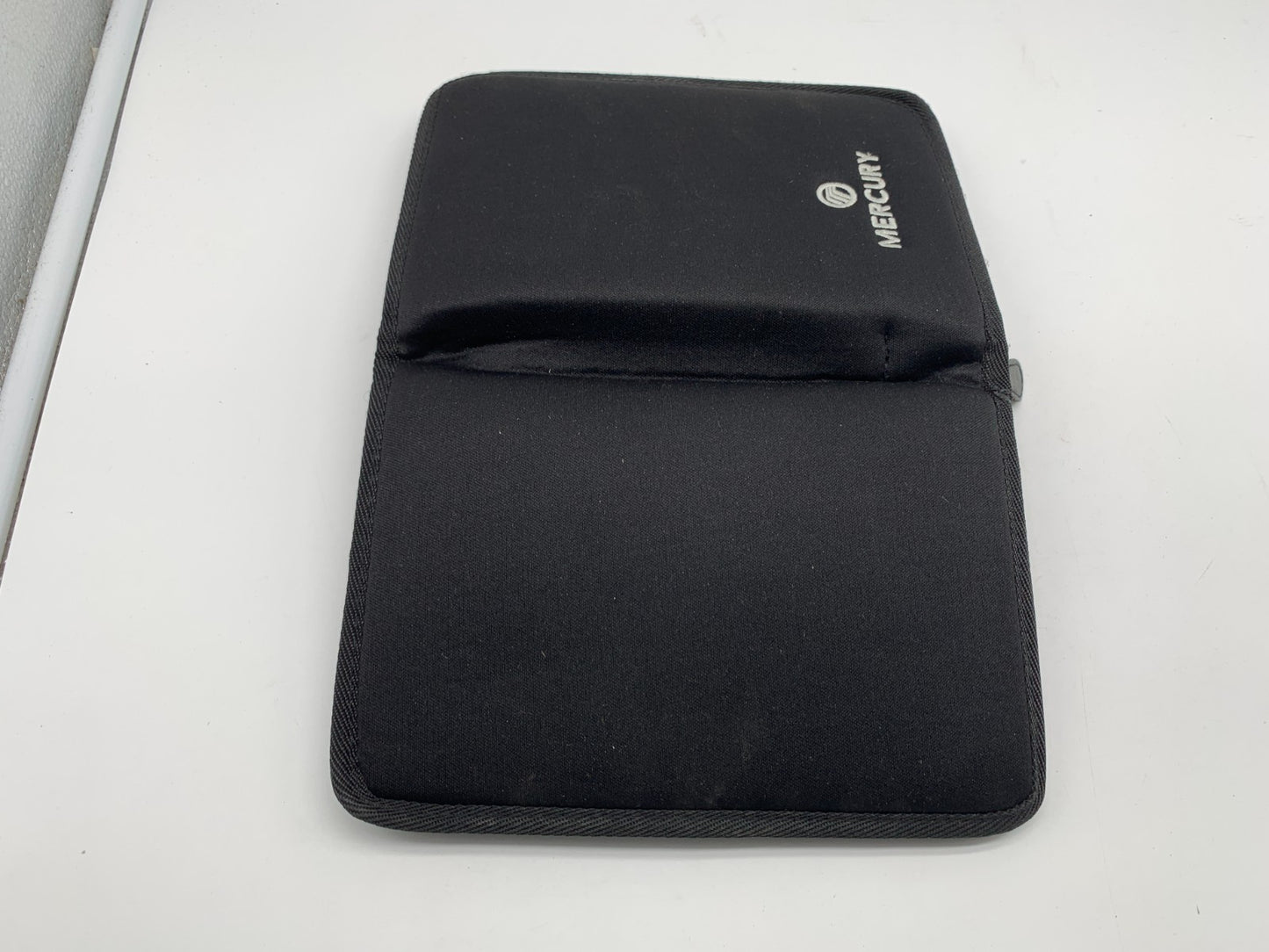 2005 Mercury Mountaineer Owners Manual Set with Case OEM B03B20036