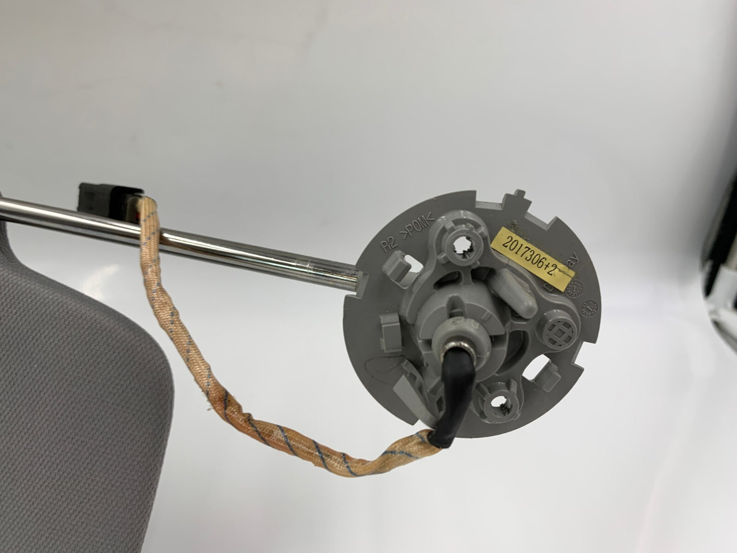 2018-2019 Chevrolet Equinox Passenger Sun Visor  Gray Illuminated OEM C02B19021