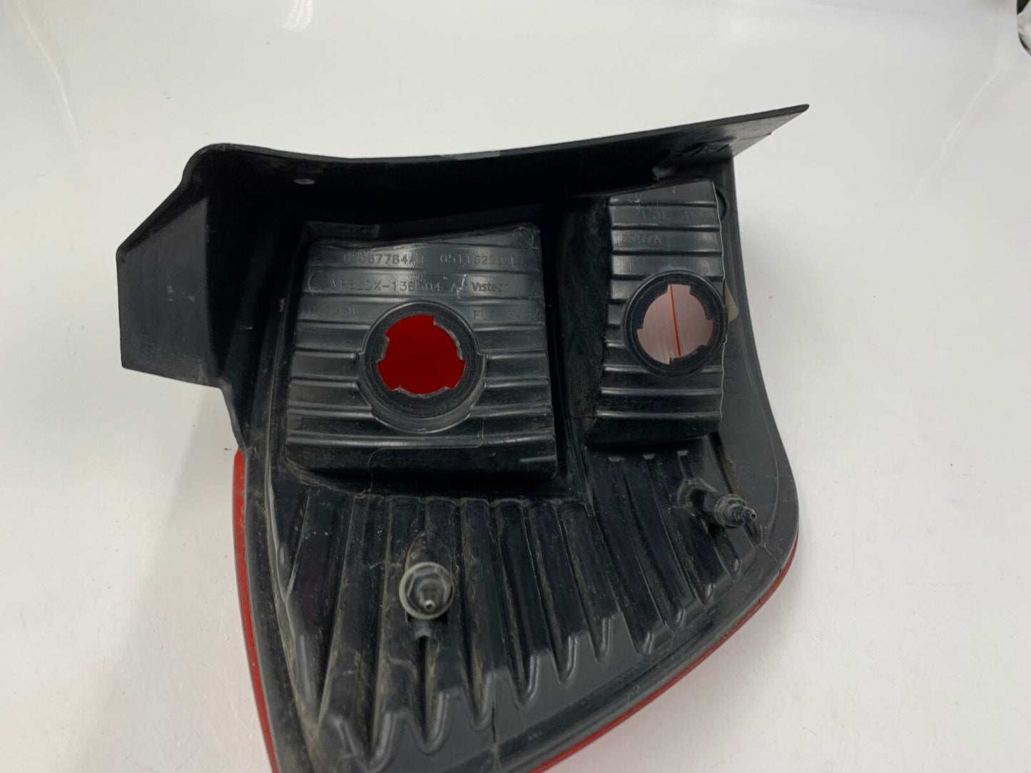 2009-2011 Dodge Journey Passenger Side Tail Light Taillight OEM E03B69005