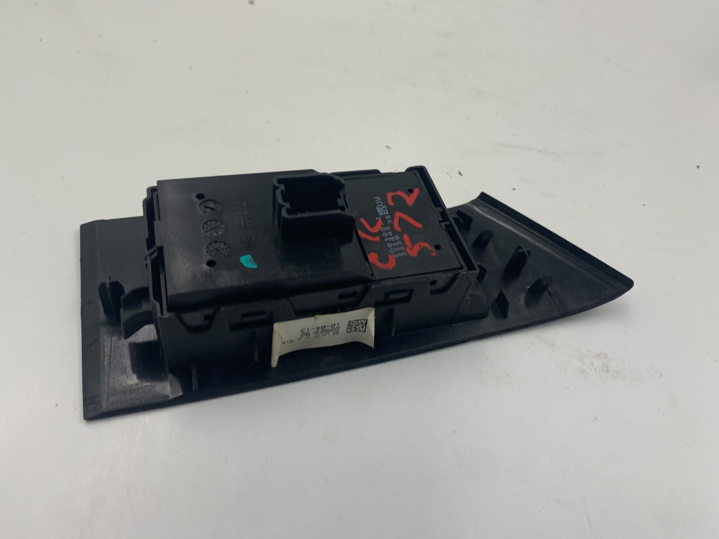 2012-2014 Buick Verano Master Power Window Switch OEM C01B37060