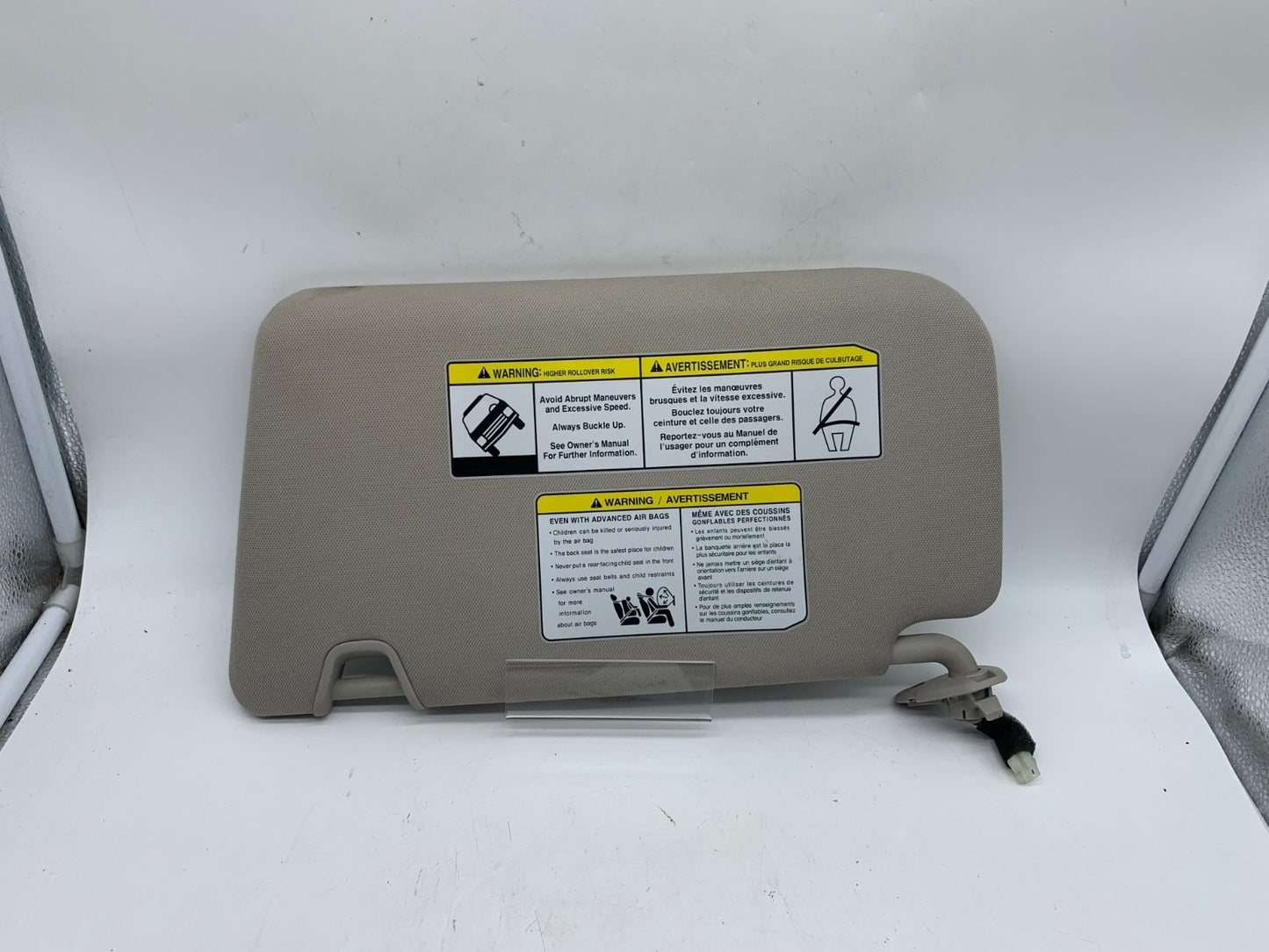 2014-2017 Nissan Rogue Passenger Sun Visor Gray with Illumination OEM A02B49007