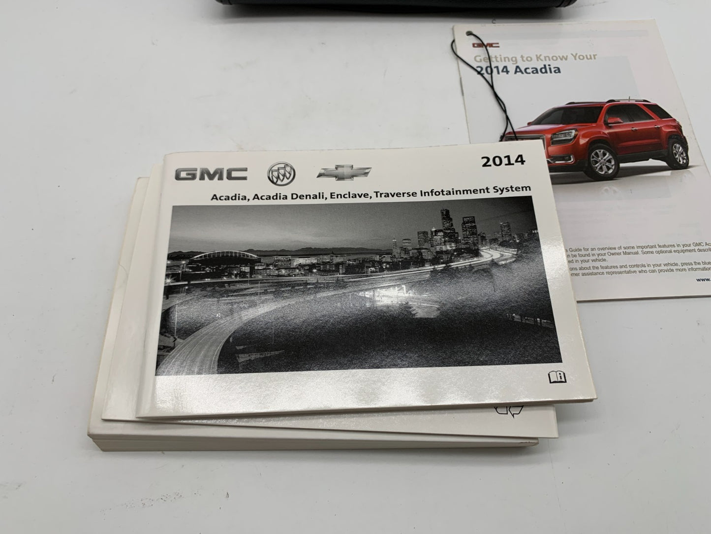 2014 GMC Acadia Denali Owners Manual Set with Case OEM B04B55051