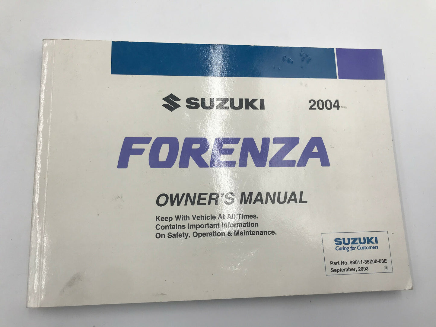 2004 Suzuki Forenza Owners Manual Set with Case B02B22041