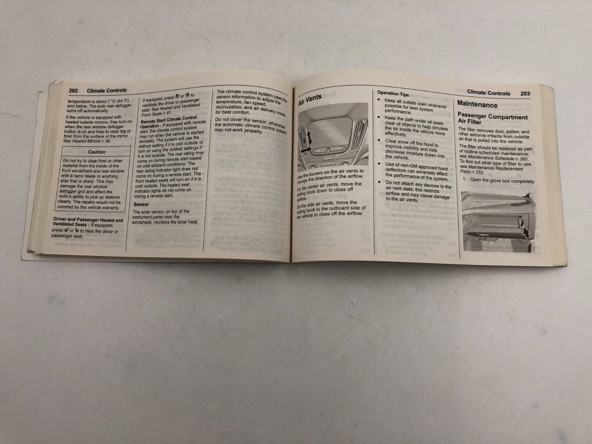 2018 Chevrolet Malibu Owners Manual Set OEM C01B56014