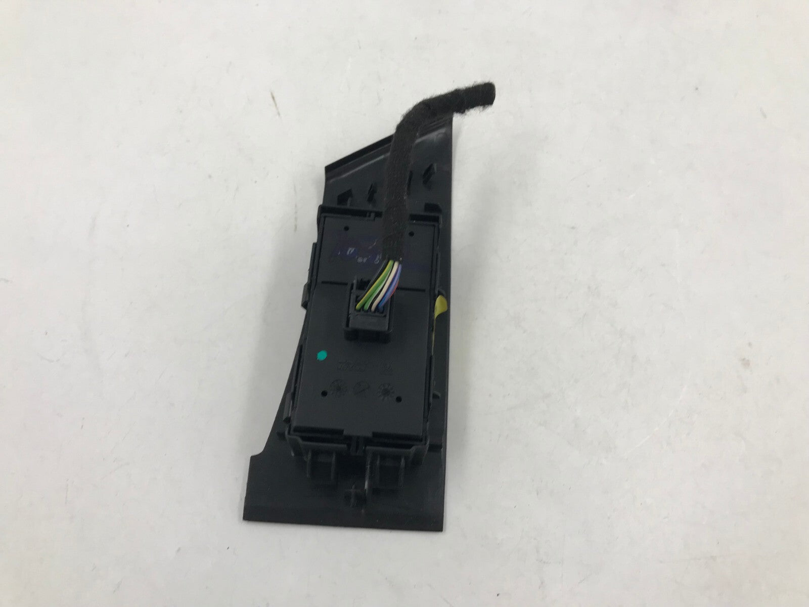 2015-2017 Buick Verano Master Power Window Switch OEM C04B57008