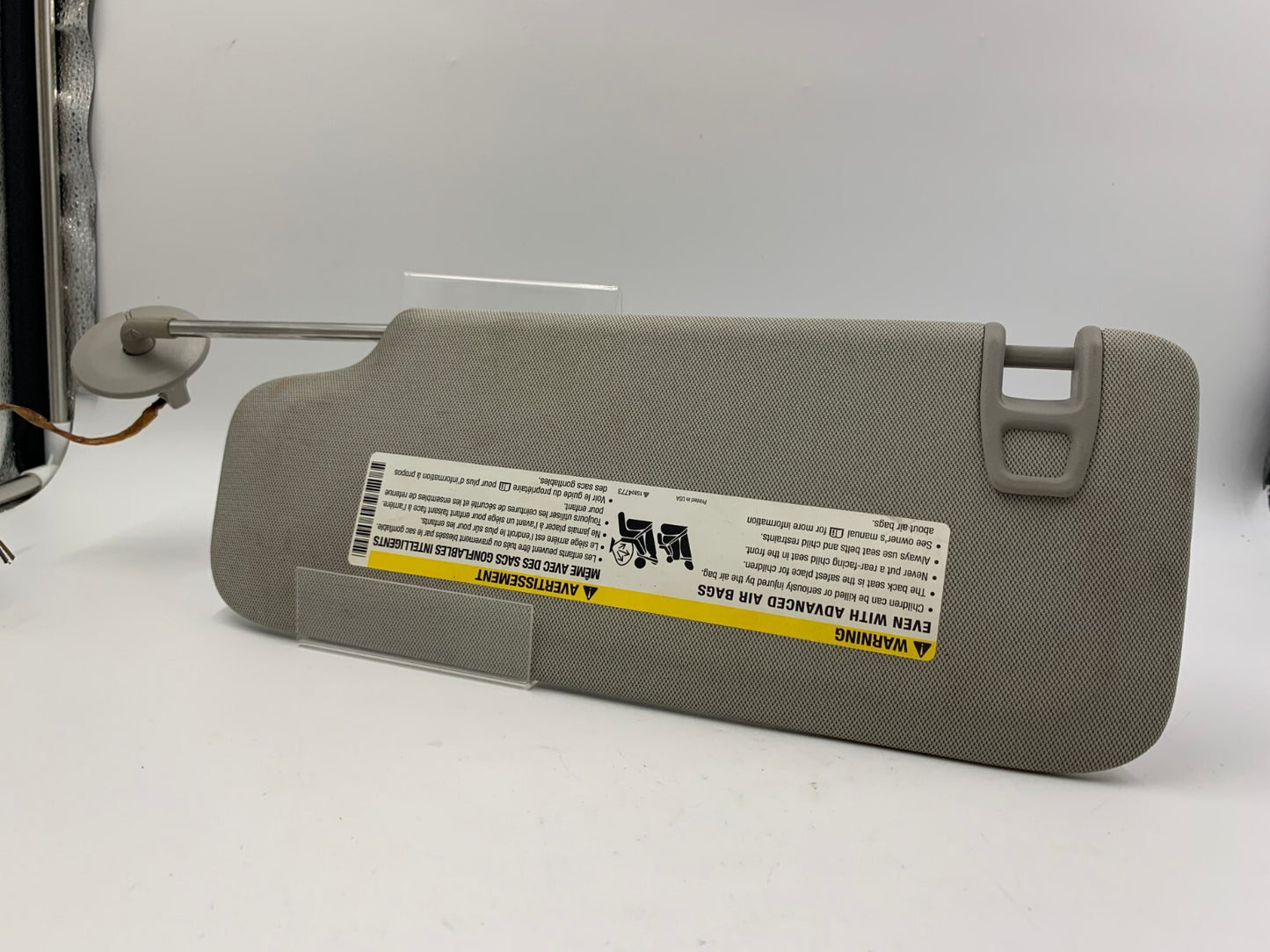 2013-2017 Cadillac XTS Passenger Sun Visor Gray OEM D04B66002