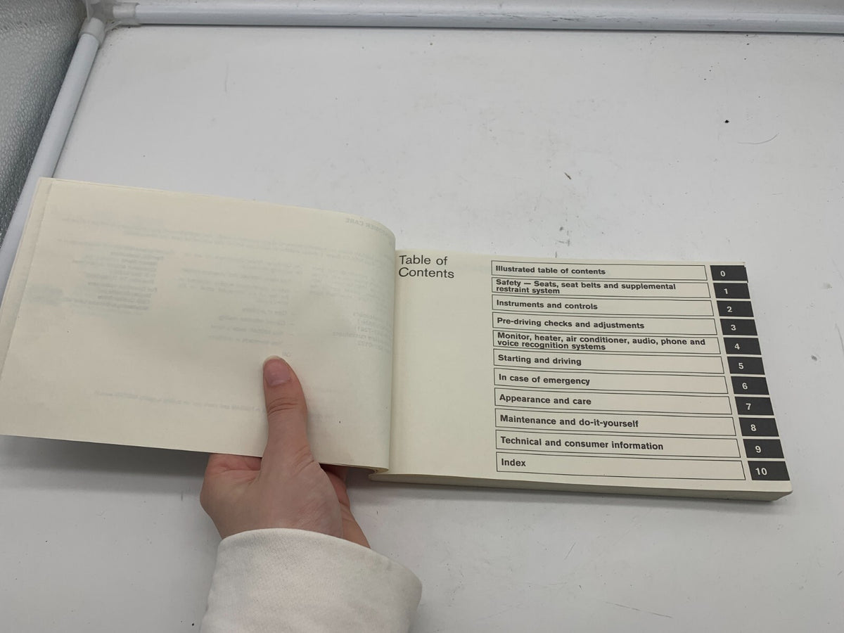 2011 Nissan Sentra Owners Manual OEM R01B23011